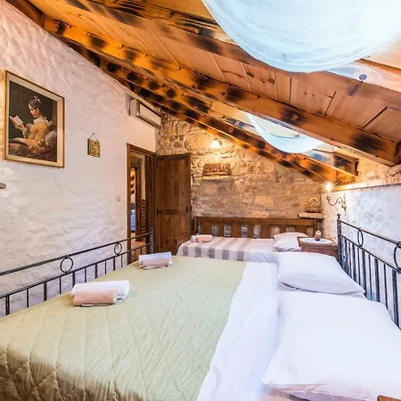 Sisman Villa *
